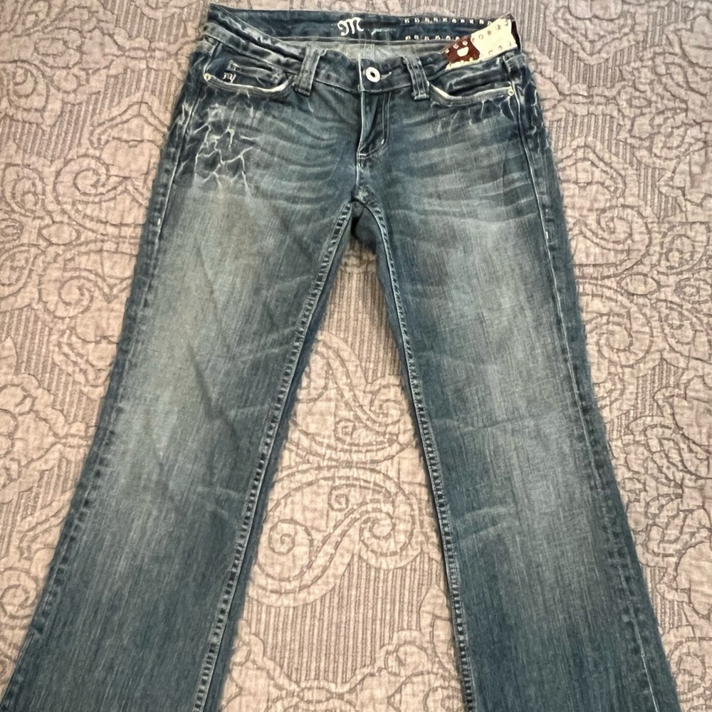Miss Me Women's blue Jeans with a western touch! Woman’s size 10